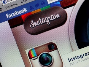 Facebook купила Instagram