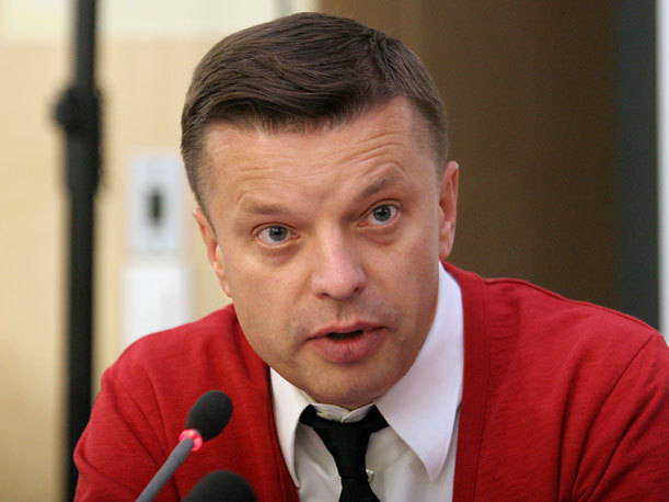 Леонид Парфенов работает наблюдателем